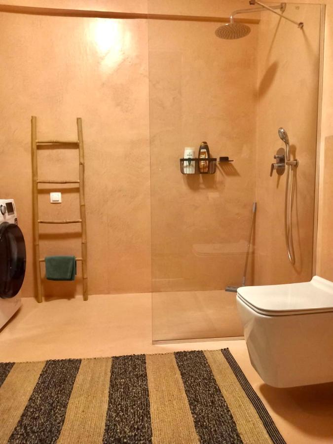 Specious Flat In Thessaloniki Aparthotel Bagian luar foto